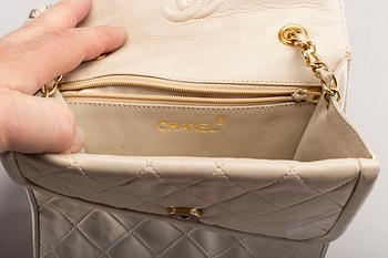 An Chanel shoulder bag.