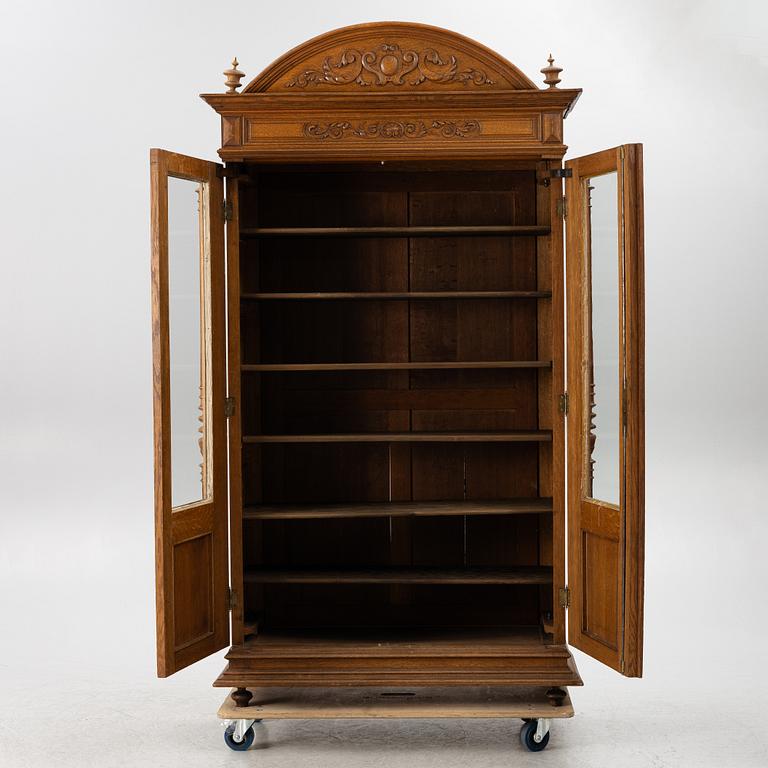 Display cabinet, late 19th century.