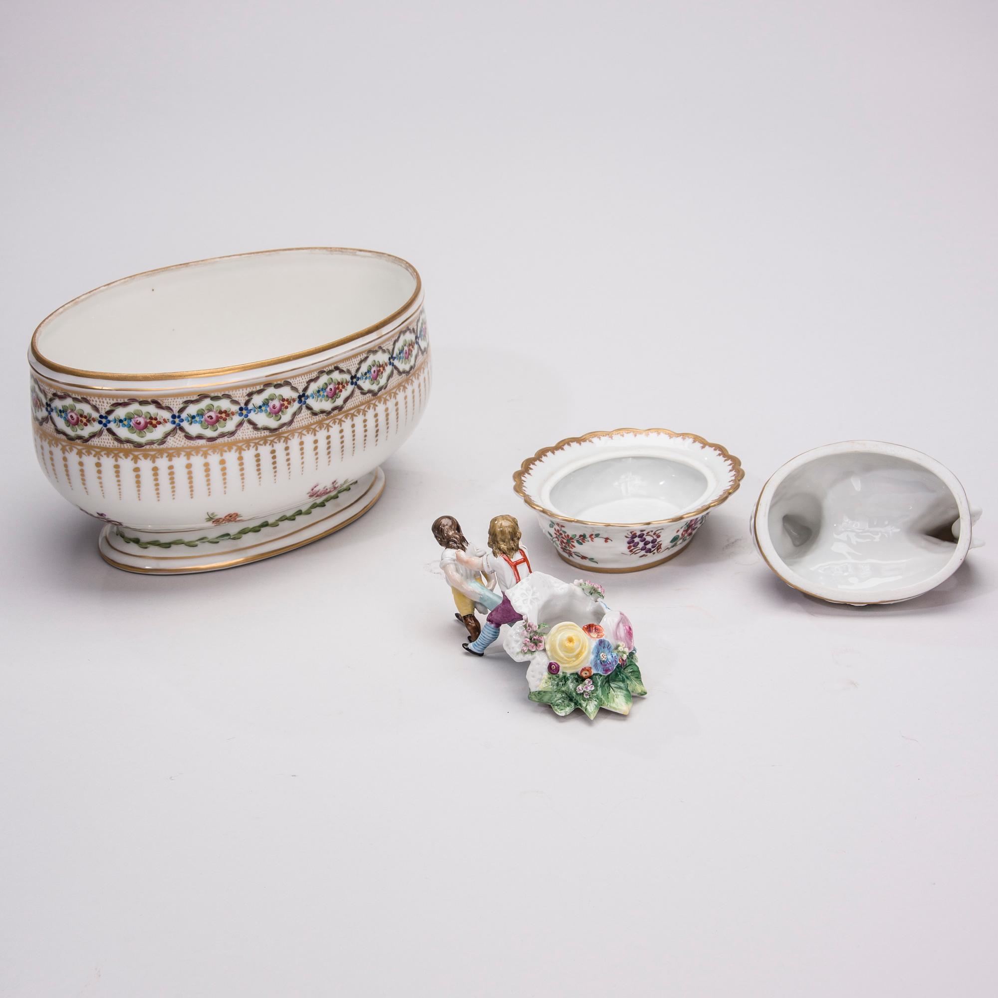 PARTI PORSLIN, 3 DELAR, sekelskiftet 1800/1900.
