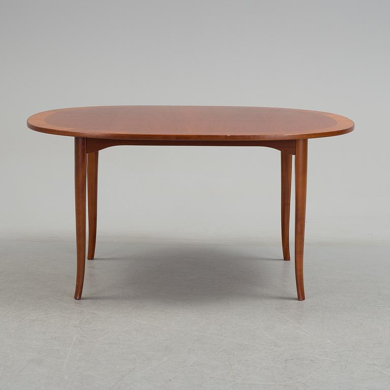 An 'Ovalen' coffee table designed by Carl Malmsten for Carl Löfving & Söner, Tibro, Sweden.