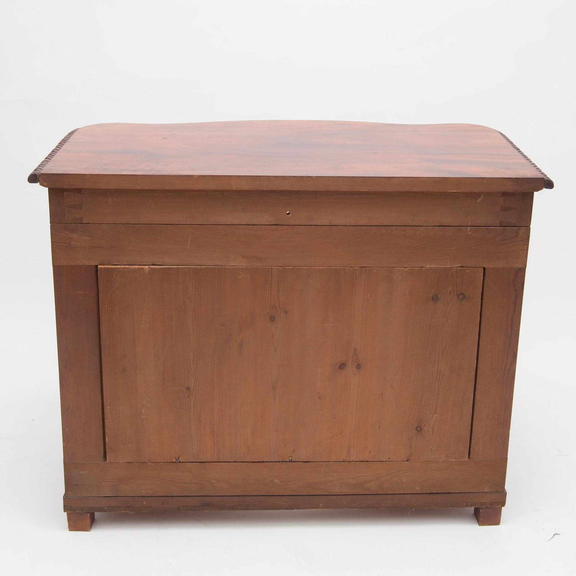 KONSOLBORD MED SPEGEL, Ryssland 1800-talets senare hälft.