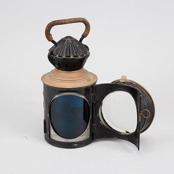 A railway station lantern, SJ 1040, first half of the 20th century.