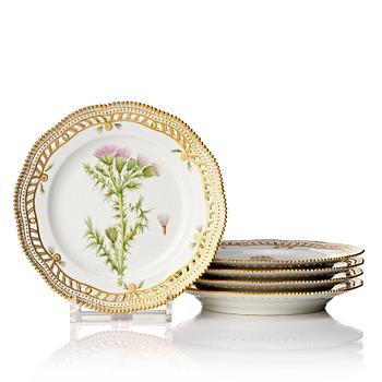 358. A set of five Royal Copenhagen 'Flora Danica' dessert dishes, Denmark, 20th Century.