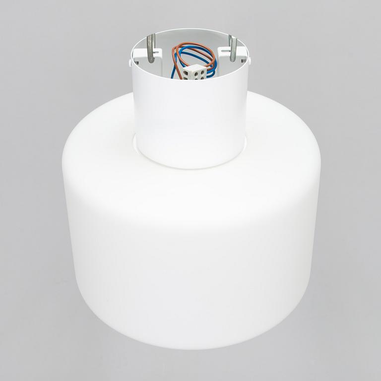 Taklampa, modell AE 88 Itsu, 1900-talets mitt.