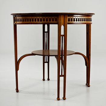 SALONGSBORD, 1900-talets första kvartal.