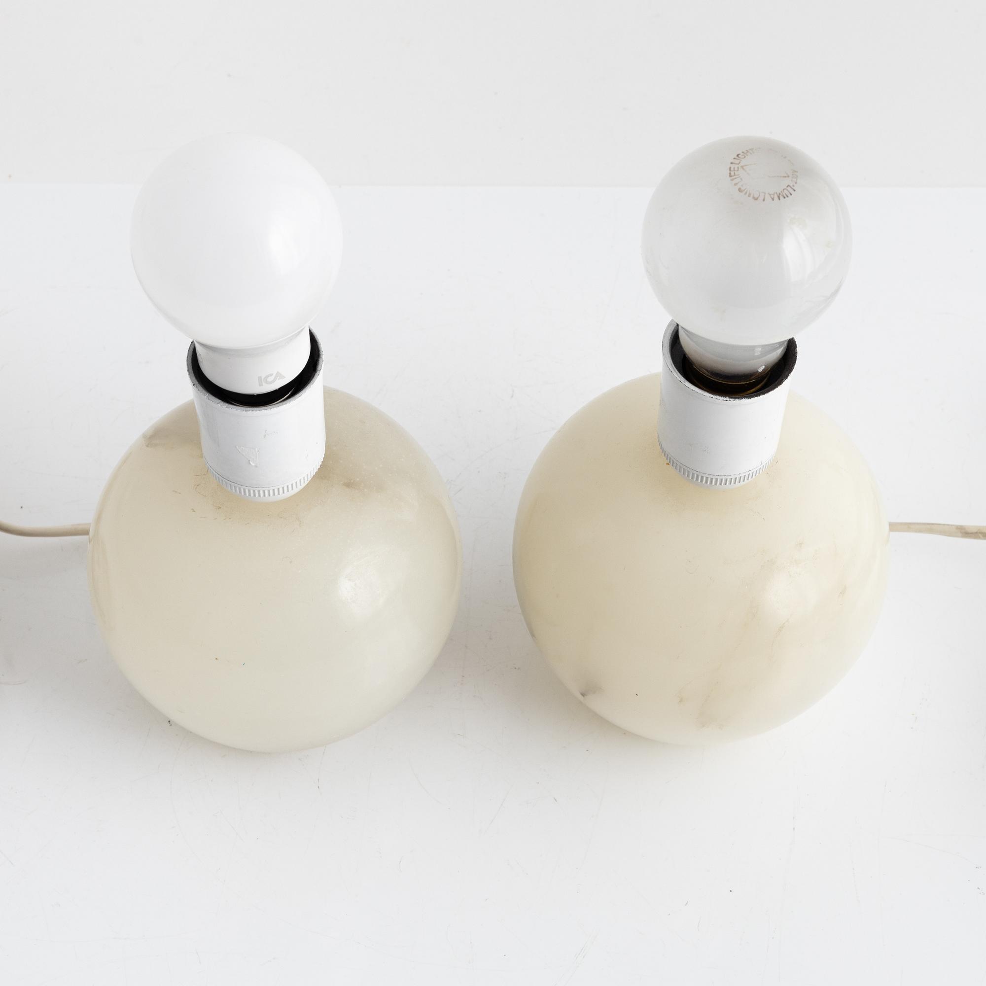 Table lamps, a pair, alabaster, model "B 2585", Svenskt Tenn, 1985.