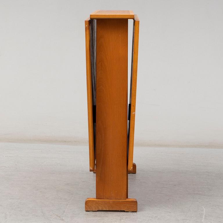 A mid 20th Century gate-leg table.