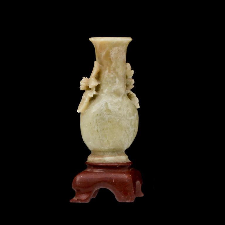 URNA, soapstone, Kina, 1800/1900-tal.