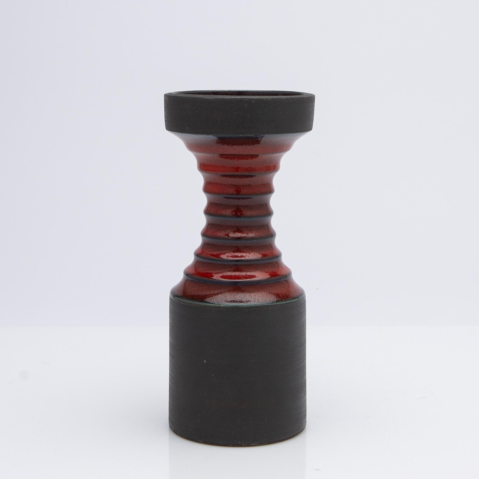 Åke Palmgren, vase, The Pottery Ystad AB, 1960s.