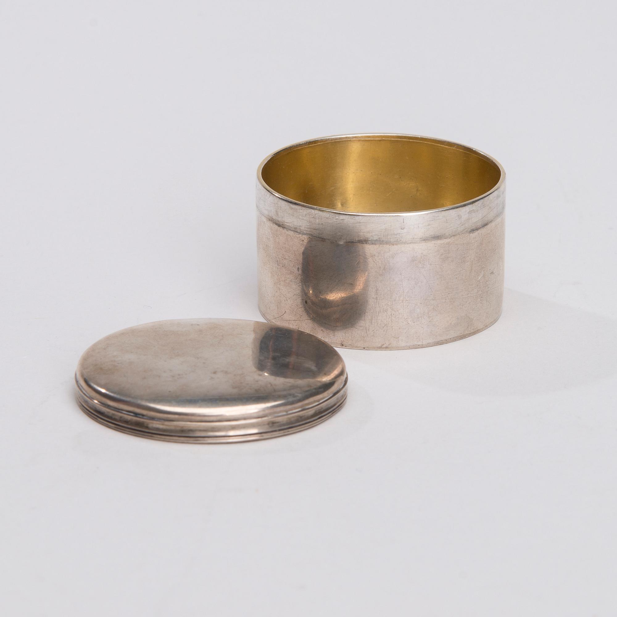 DOSA, silver, Carl Wictor Tertulianus Talen, Helsingfors 1846, vikt 46 g.
