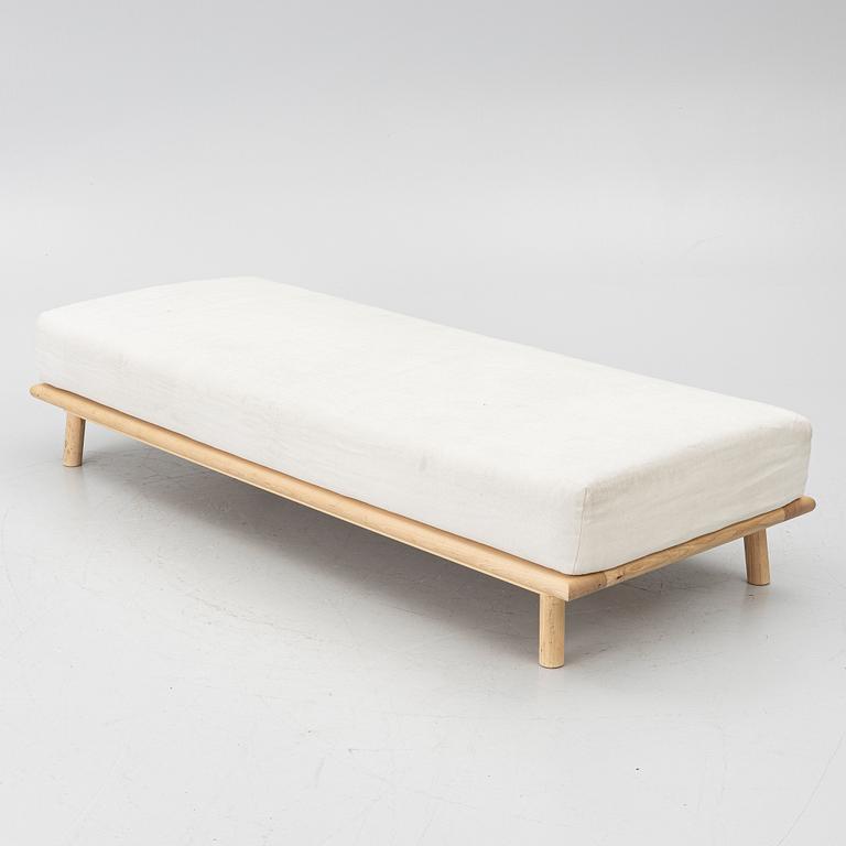Jenni Roininen, Linea Daybed, Nikari, Finland.