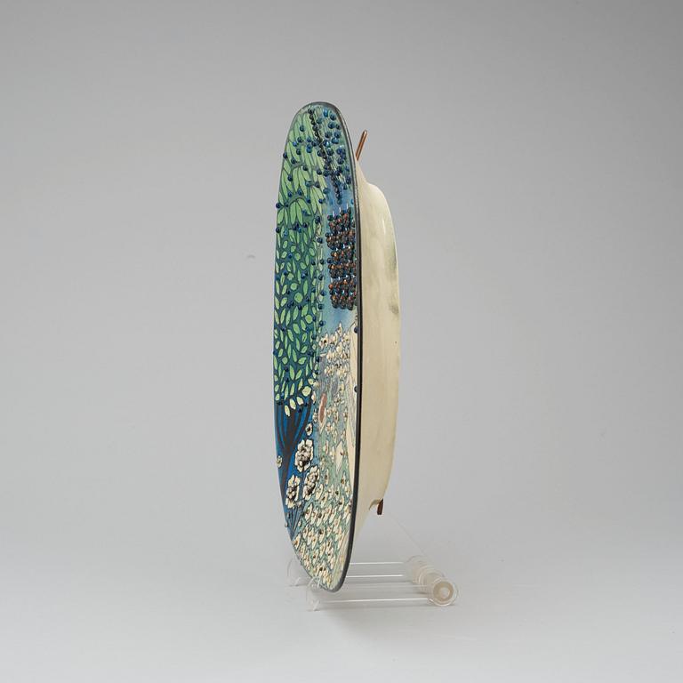 A Birger Kaipiainen stoneware dish, Arabia, Finland.