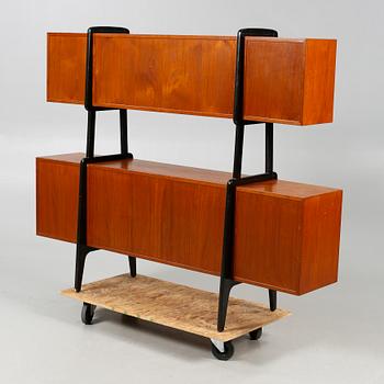 A 1950/60s sideboard.