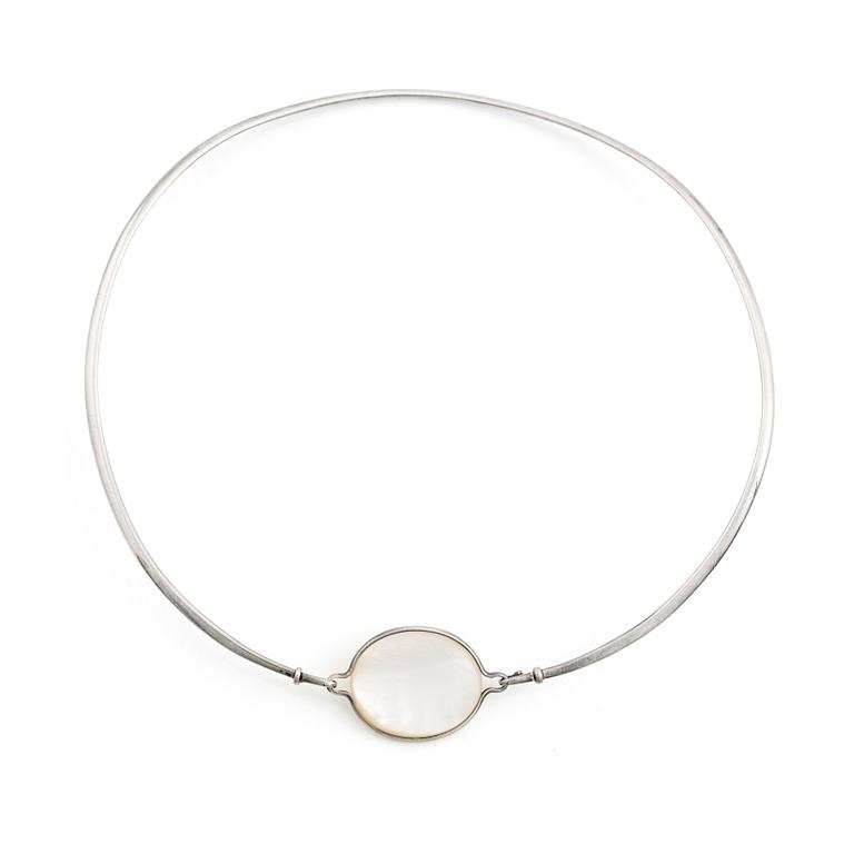 Vivianna Torun Bülow-Hübe, a sterling silver and mother-of-pearl necklace, Jakarta, Indonesia.