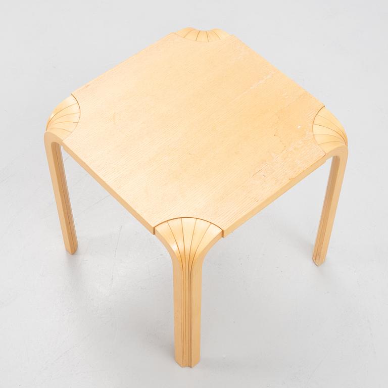 Alvar Aalto, stool X601, Artek.