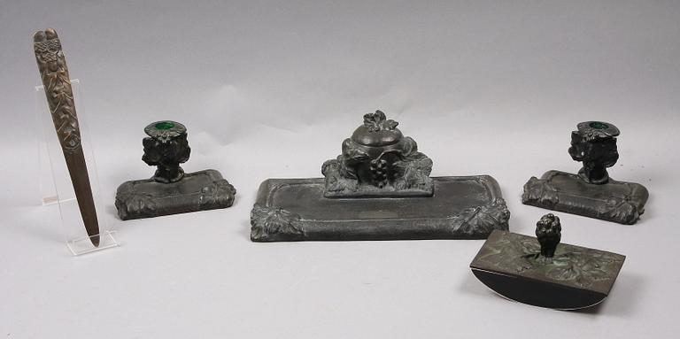 SKRIVBORDSUTENSILIER, 4 delar, brons, jugend, design E. Engeström, Herman Bergmans konstgjuteri 1910-tal.
