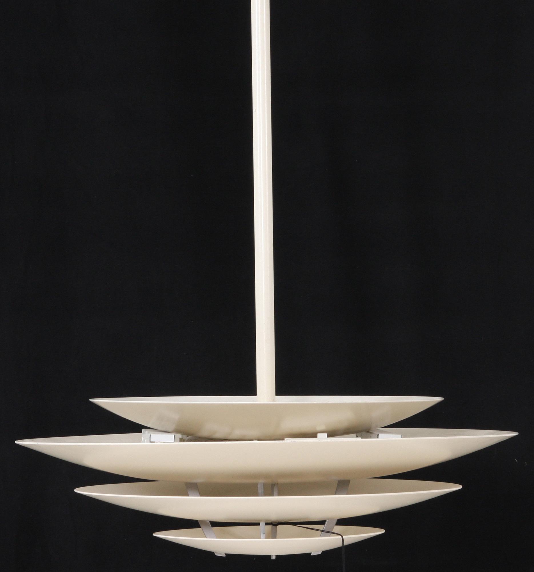 TAKLAMPA, "Oslo", Kurt Norregaard för Louis Poulsen, etikettmärkt.