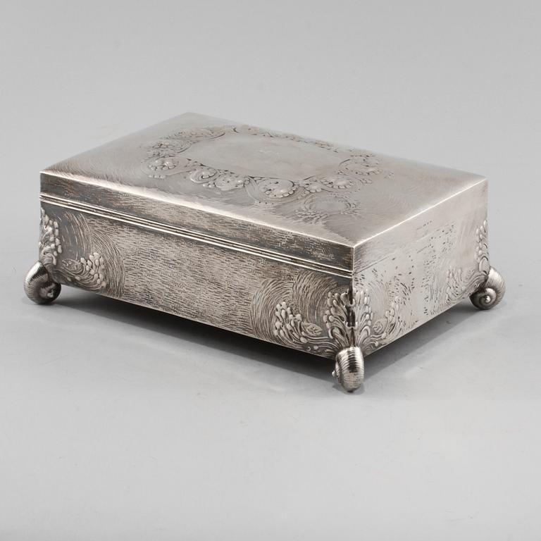 SKRIN, silver, jugend, K. Andersson, Stockholm, 1917. Total vikt 2860 g.