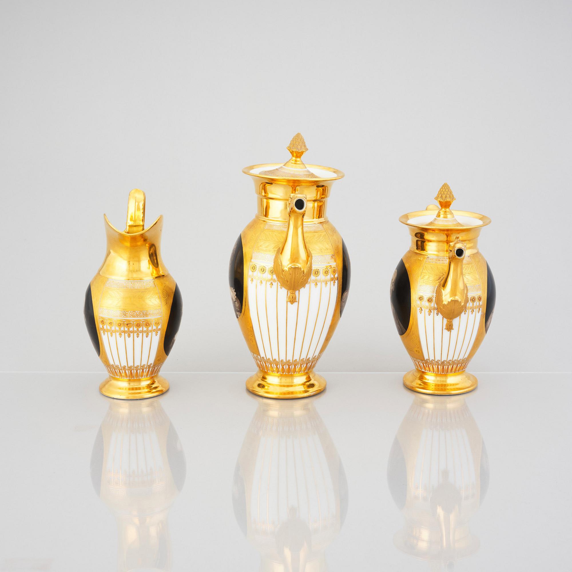 A Russian Empire coffee service, presumably by the Yusupov porcelain manufactory.