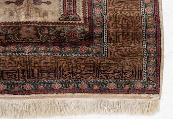 A Kaiseri prayer rug, c. 135 x 90 cm.
