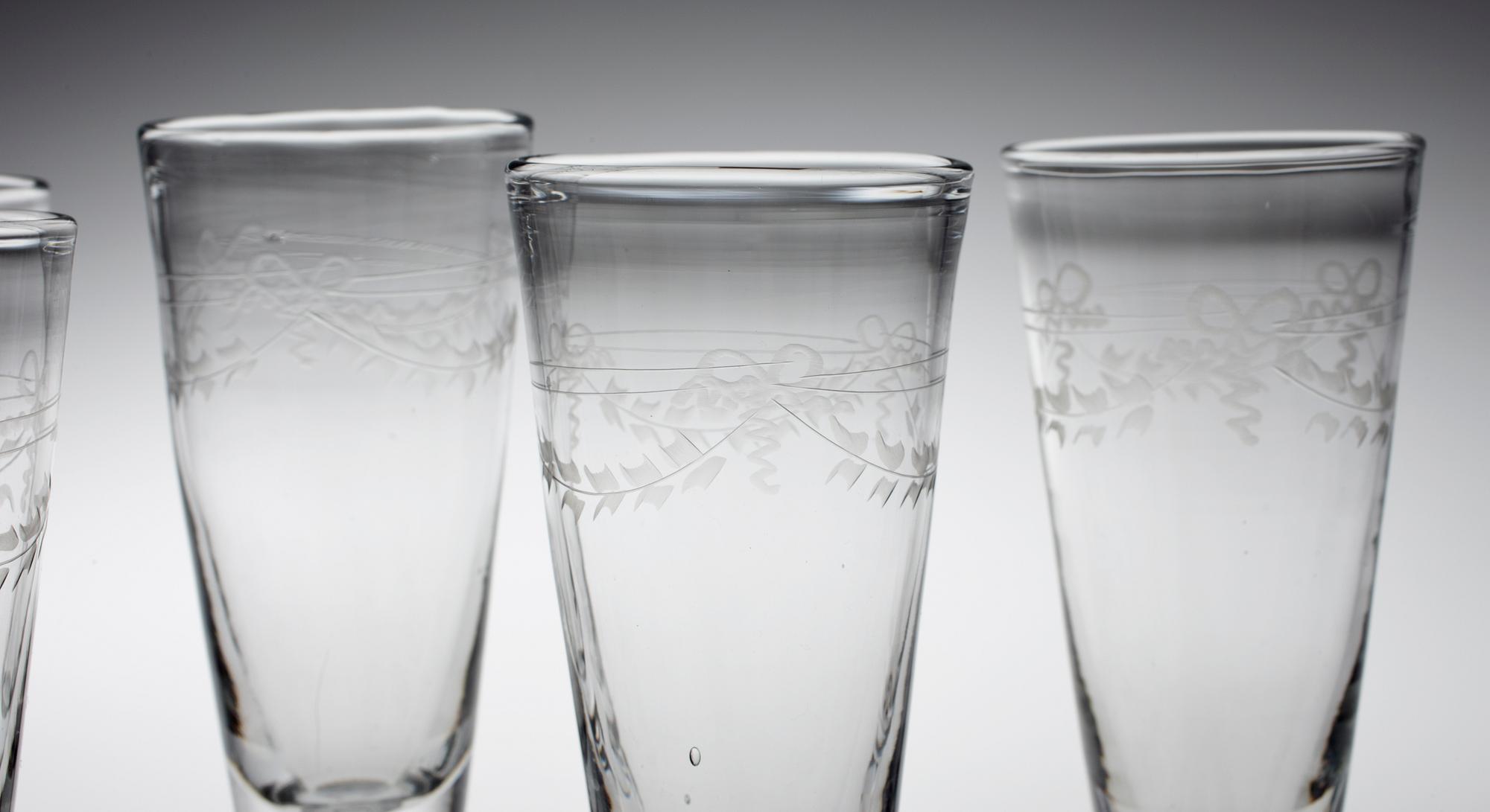 CHAMPAGNEGLAS, 8 stycken, "Antik", Reijmyre.