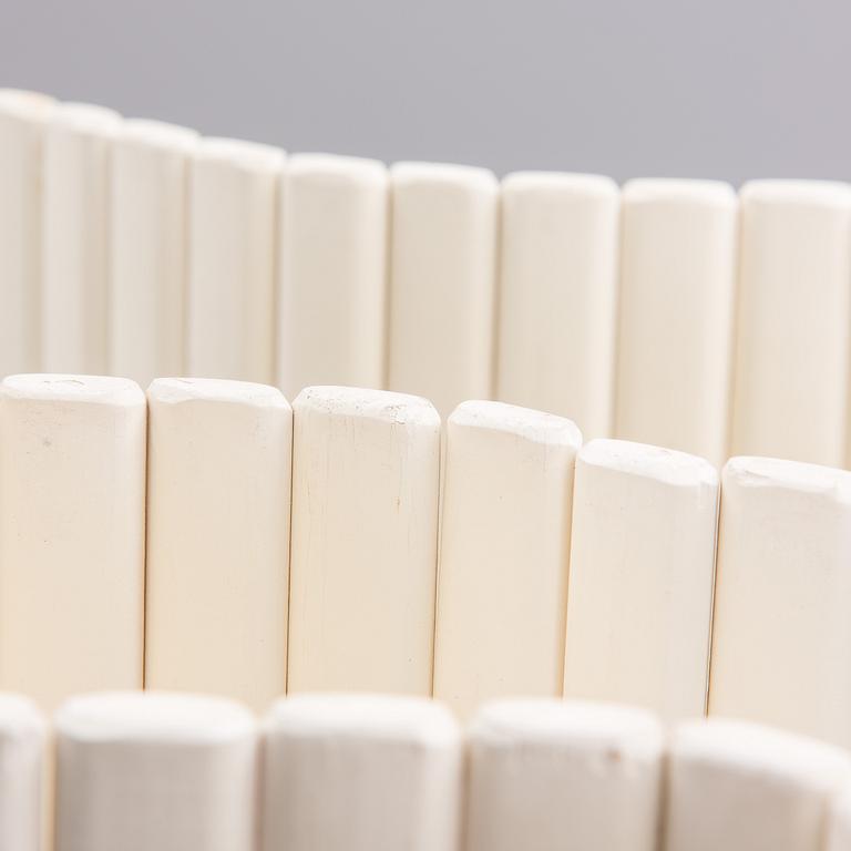 ALVAR AALTO, SKÄRM, trä, Artek 1970-tal. Modellen formgiven 1936.