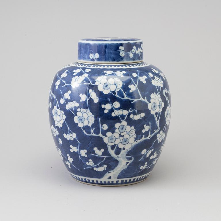 A blue and white 'prunus' jar with cover, early 20th century.