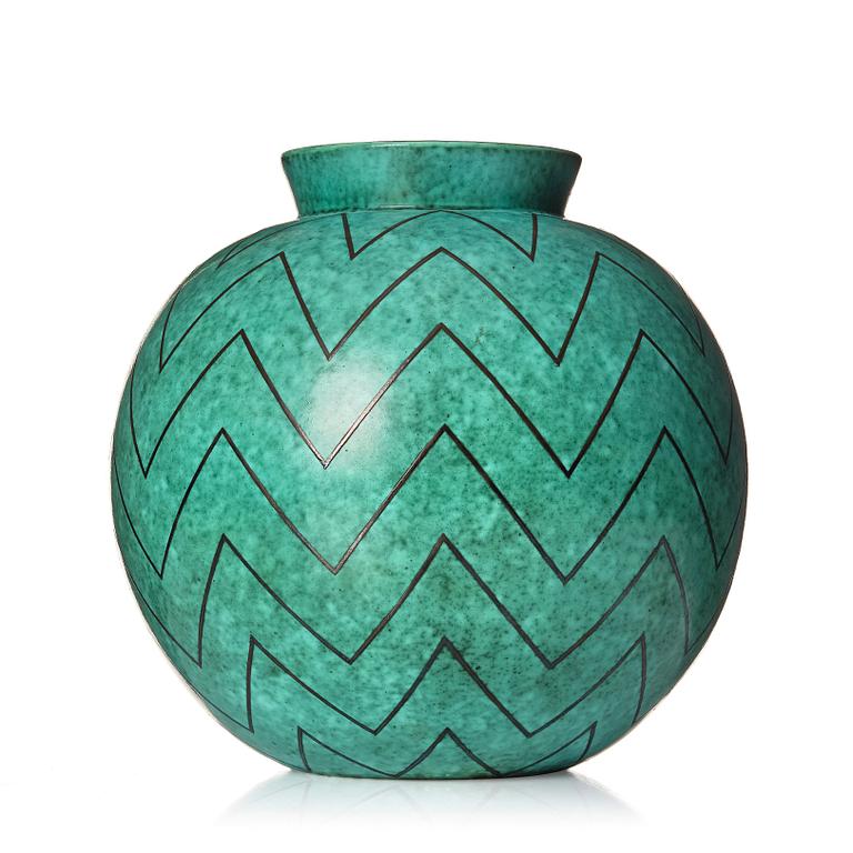 Wilhelm Kåge, an "Argenta" stoneware vase, Gustavsberg, Sweden 1938.