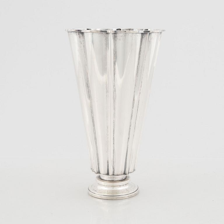 Vase, silver, Swedish import mark Gunnar Svensson, Kalmar 1928.
