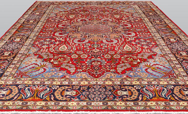 Matta, Najafabad, ca 406 x 305 cm.