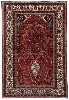 372. Matta, semiantik Abadeh, Västra Persien, ca 308 x 207 cm.