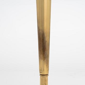 Paavo Tynell, bordslampa, modell 5061, Idman 1900-talets mitt.