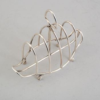 NATHAN & HAYES, Toastrack, silver, Chester, 1907.