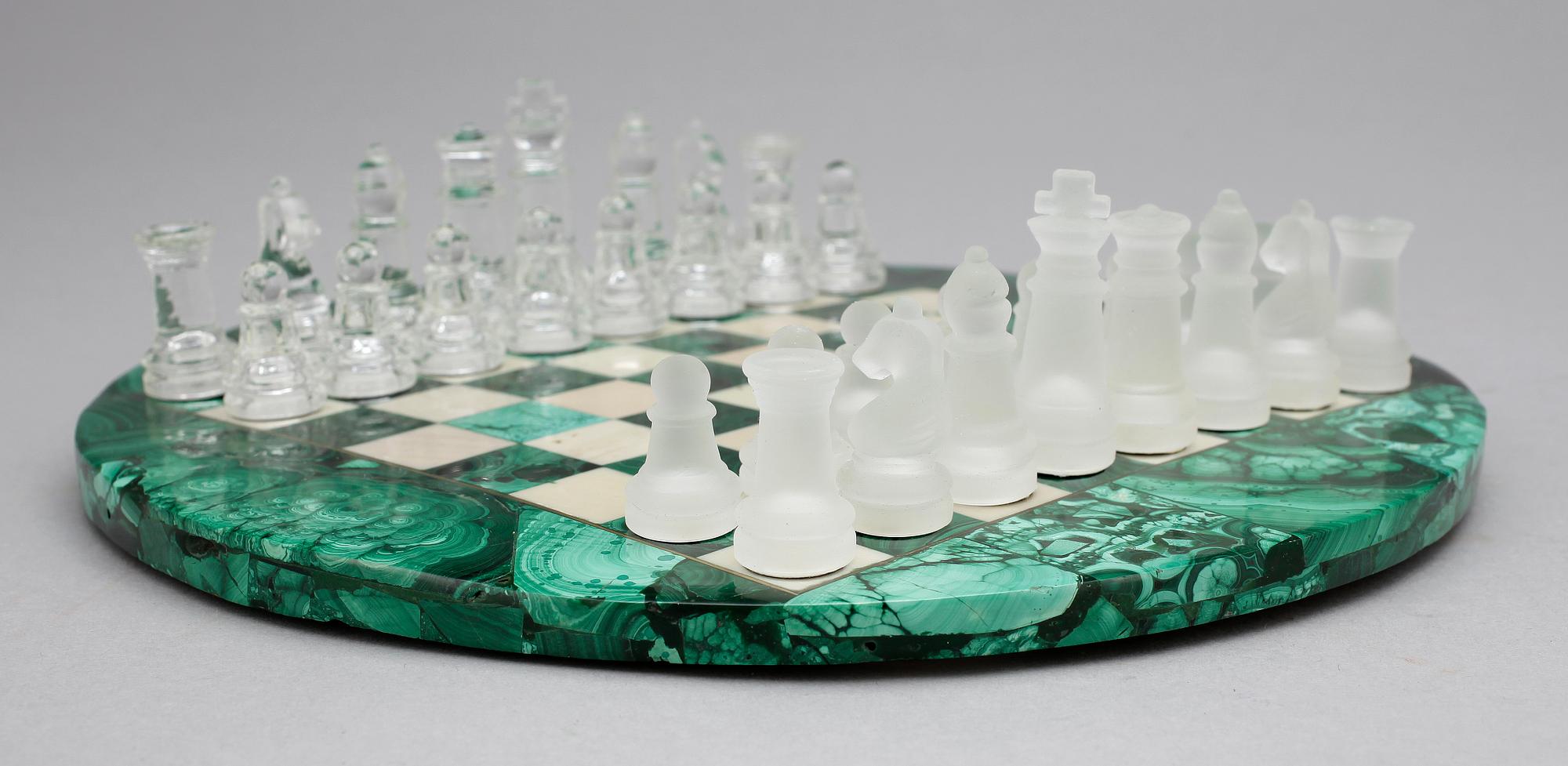 SCHACKBRÄDE, malakit, 1900-talets andra hälft.