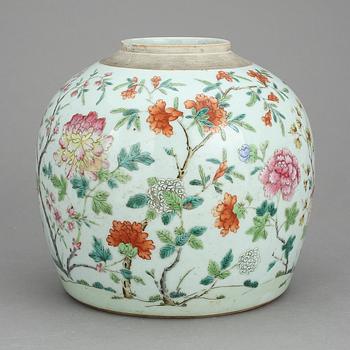 BOJAN, porslin, Kina, omkring 1900.