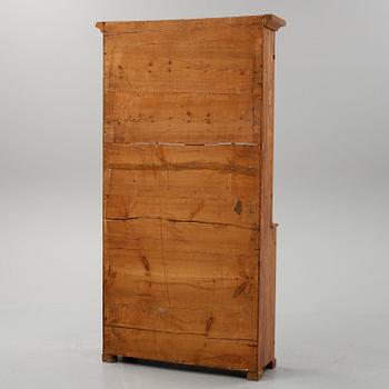 Vitrinskåp, björk , 1800-tal.