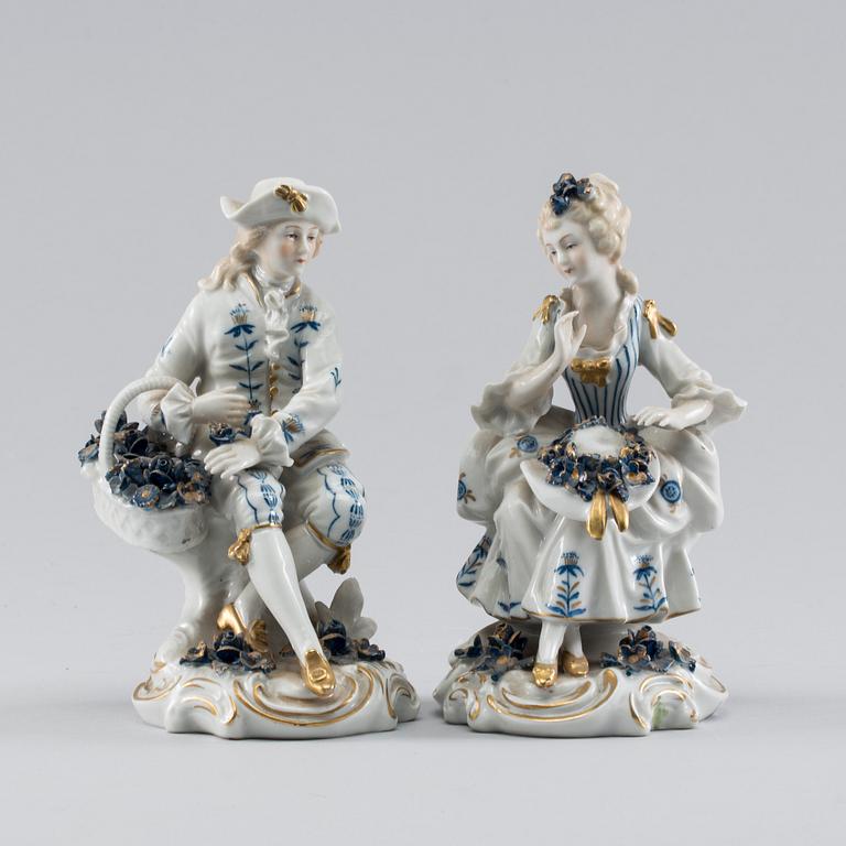 Two 20th century german Sitzendorf porcelain figurines.