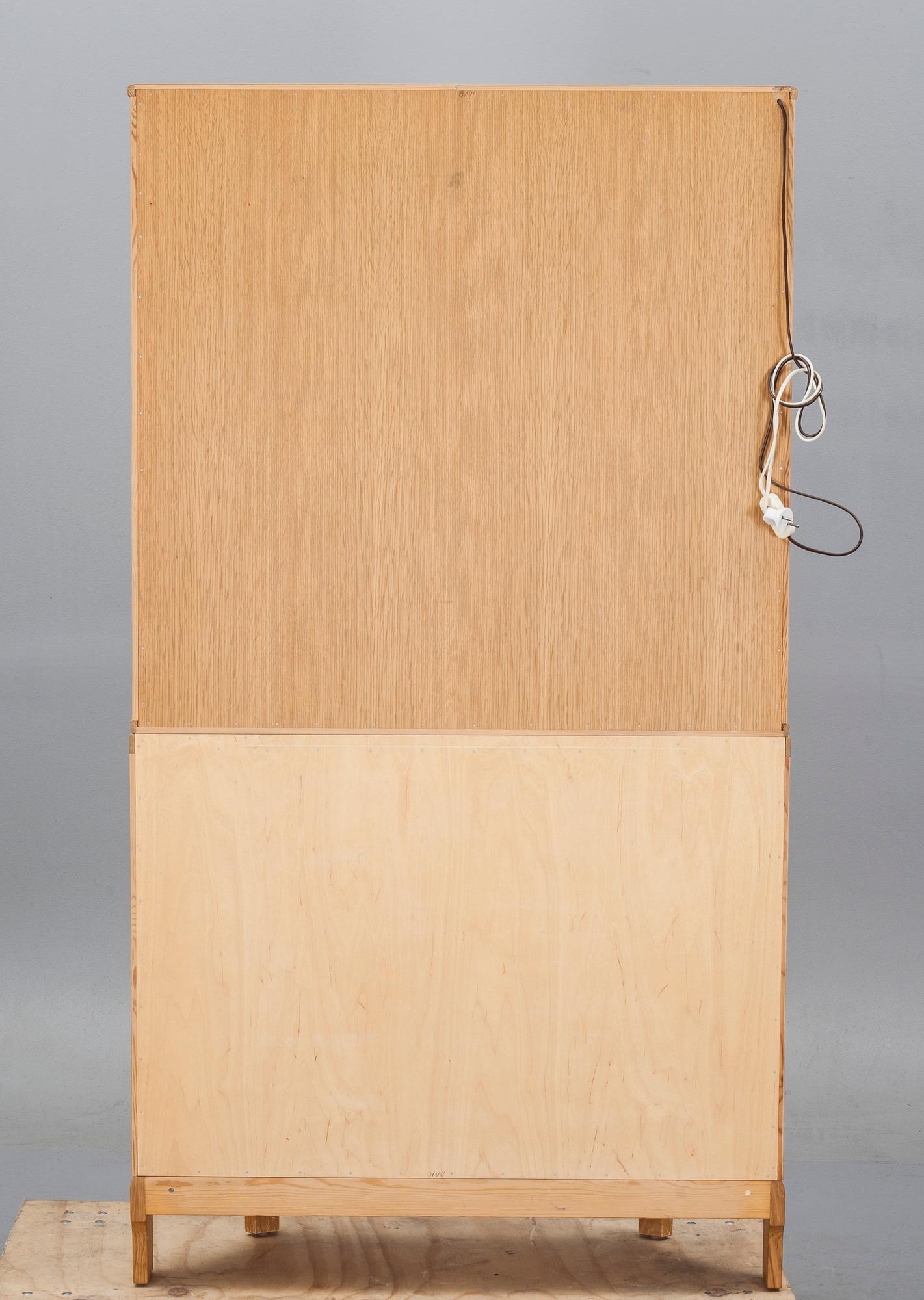 VITRINSKÅP, "Undantaget", Carl Malmsten.