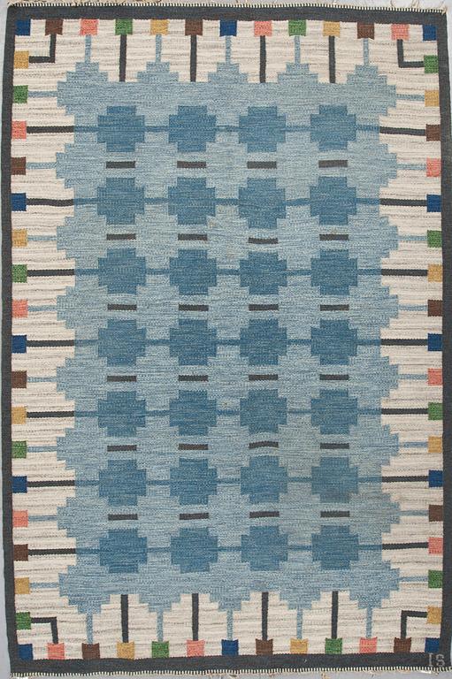 MATTA, rölakan. Monogramsignerad IS, Ingegerd Silow. 1900-talets mitt. Ca 297 X 201 cm.
