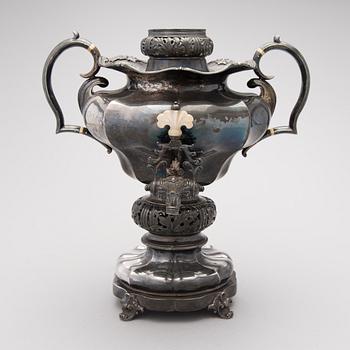 A RUSSIAN SILVER SAMOVAR, Adolf Speer, St.Petersburg 1845.