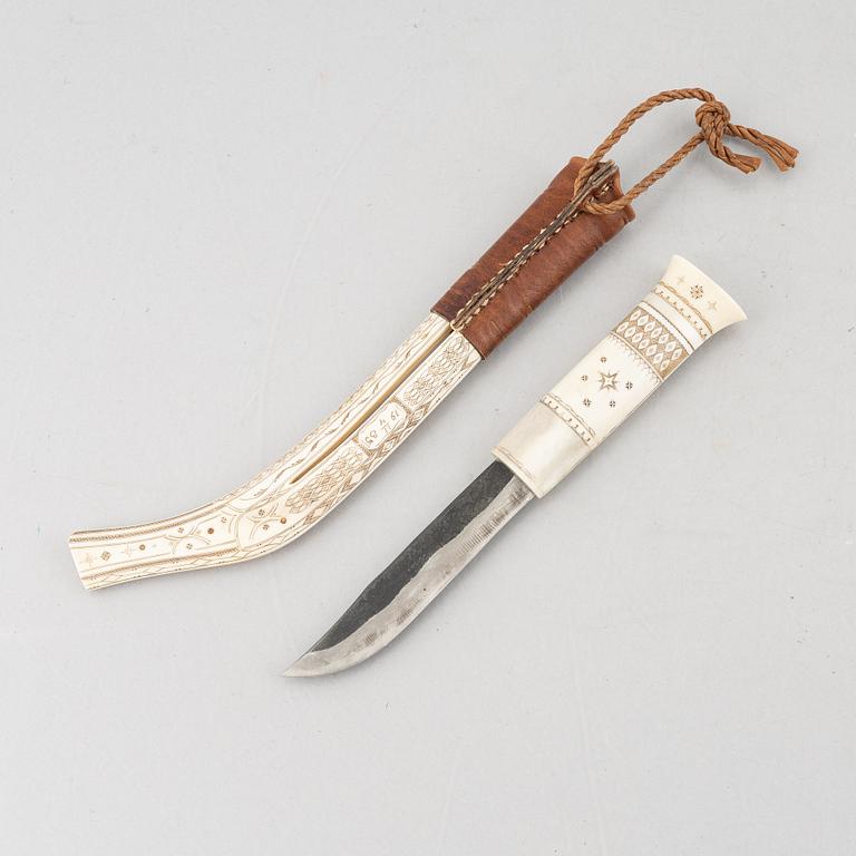 A reindeer horn knife.