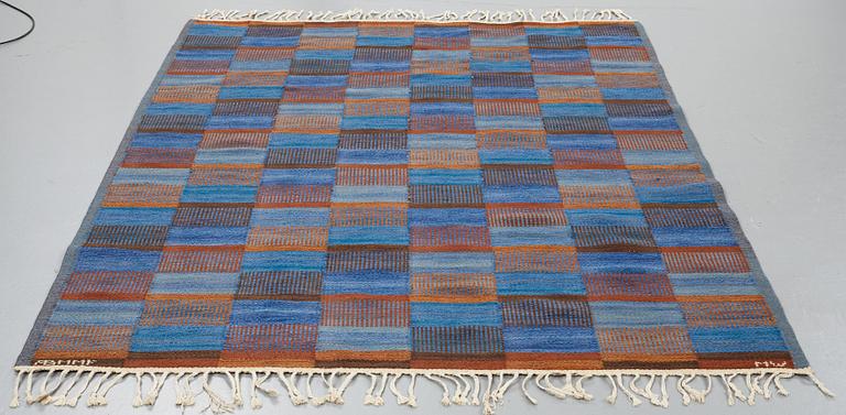 Mai Wellner, A CARPET, "Slagrutan", flat weave, ca 217 x 163,5 cm, signed AB MMF MW.