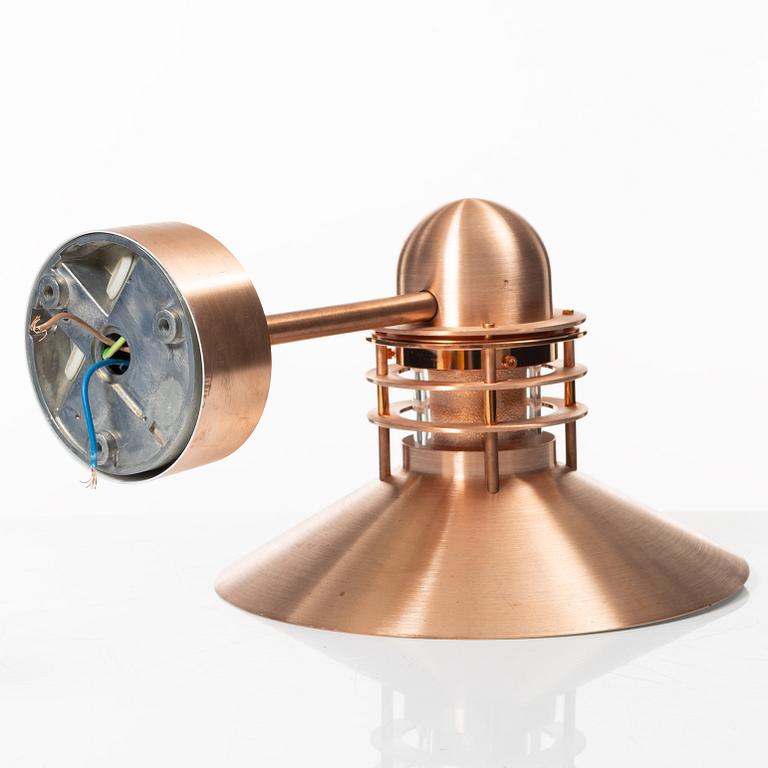 Alfred Homann & Ole V Kjaer, ytterlampa "Nyhavn", Louis Poulsen, Danmark.