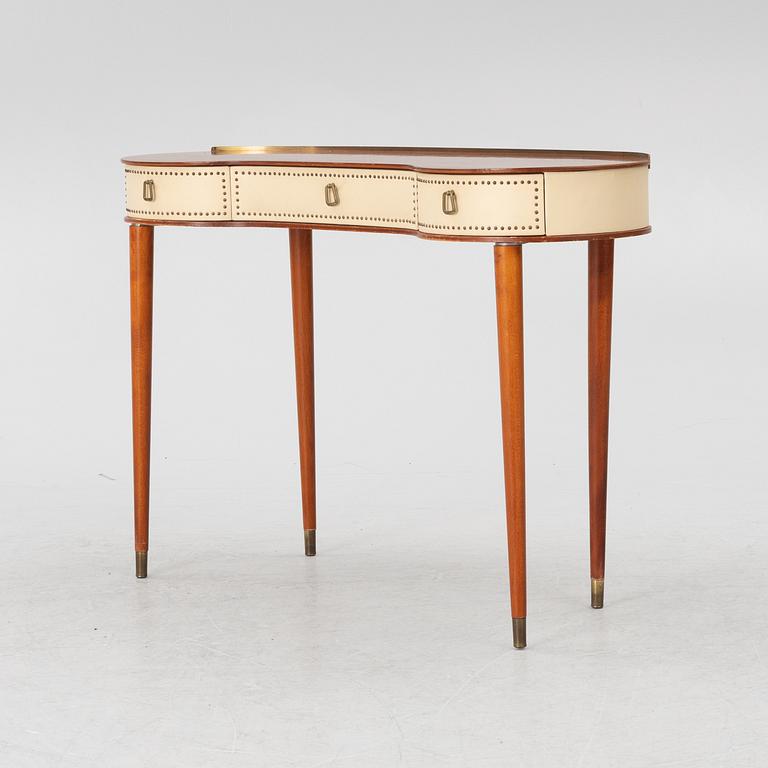 A dressing table,  Halvdan Petterssons, mid 20th century.
