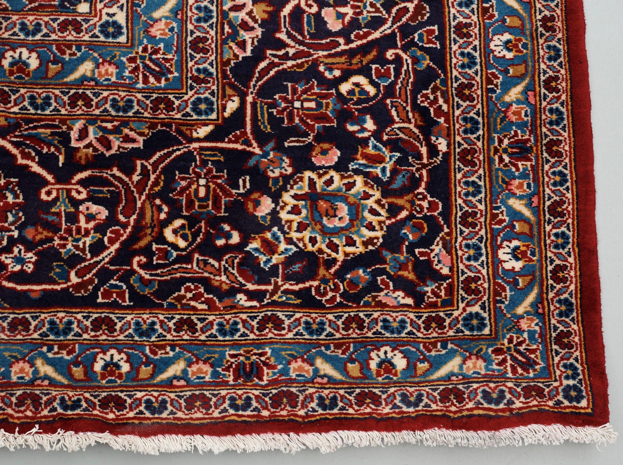 MATTA, old Keshan. Ca 360x268 cm.