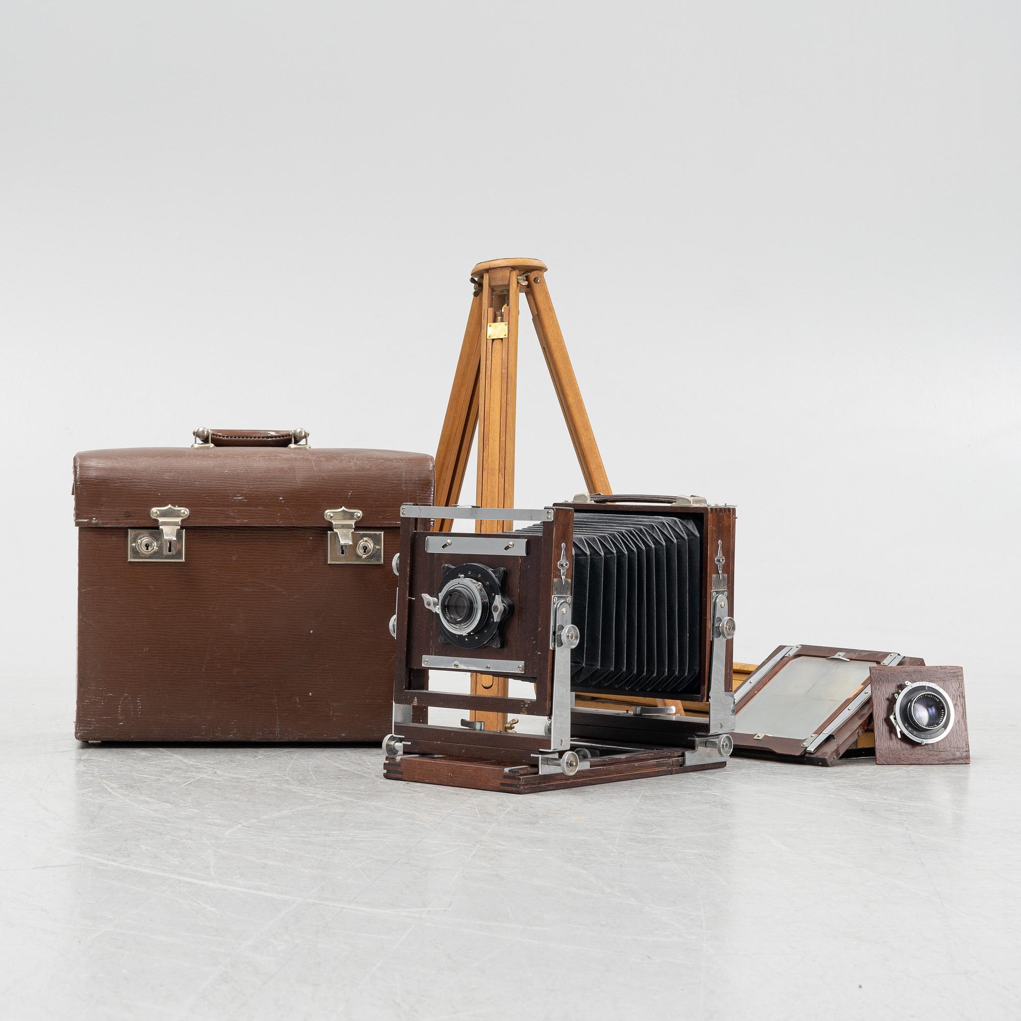 A box camera, first half of the 20th Century.