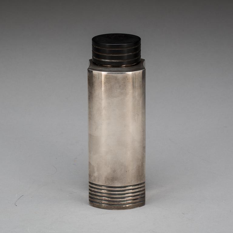SHAKER, nysilver, Folke Ahrström, GAB, Stockholm, 1900-talets första hälft.