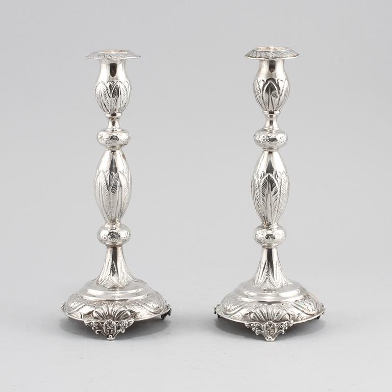 LJUSSTAKAR, ett par, silver, Rosenzweig, Taitelbaum & Co, London, 1912, ca 350 gram.
