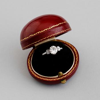 A diamond, 1.73 ct, ring. Quality circa I-J/VS2. Weight according to engraving.