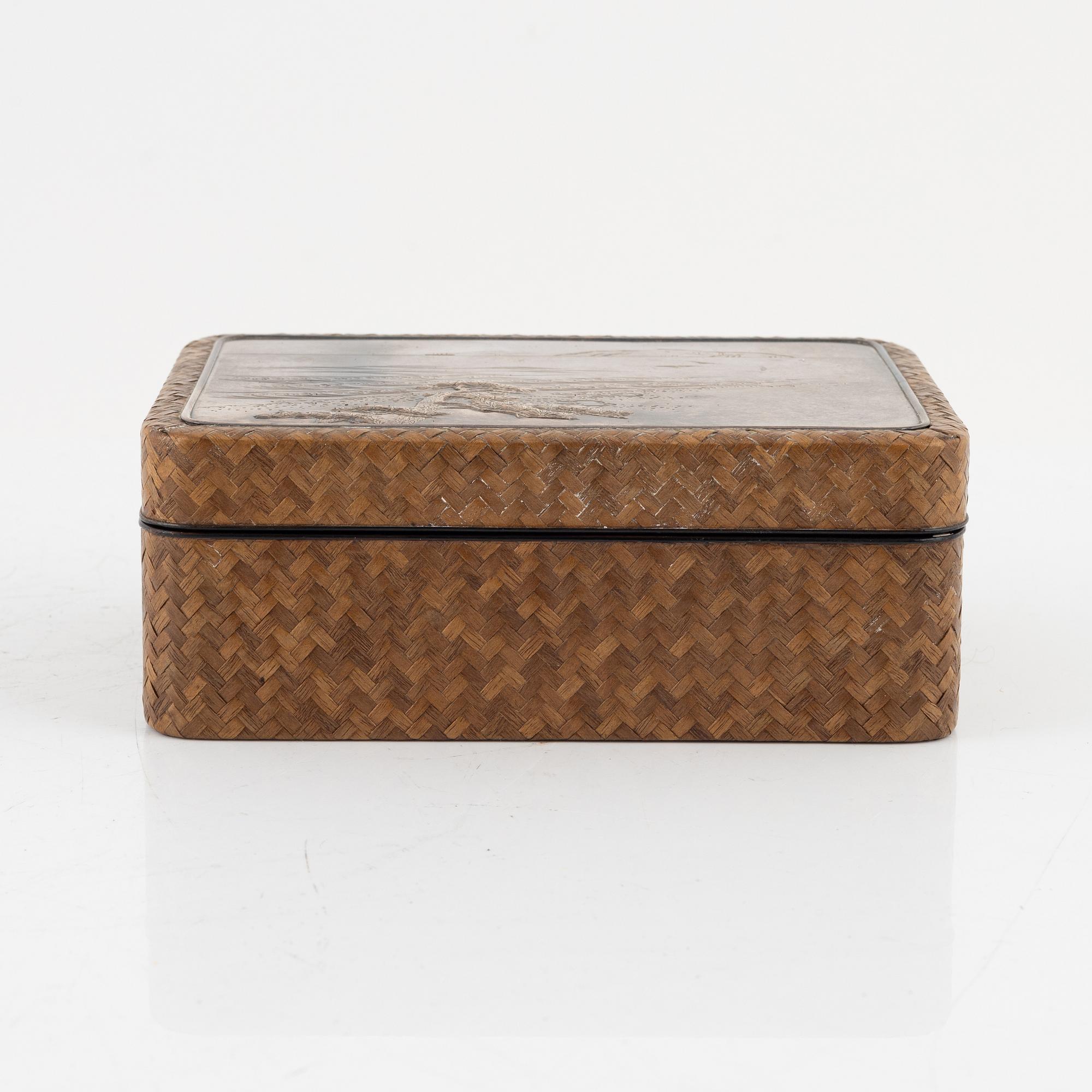 An inlaid wooden box with cover, Japan, Taisho period, signed.